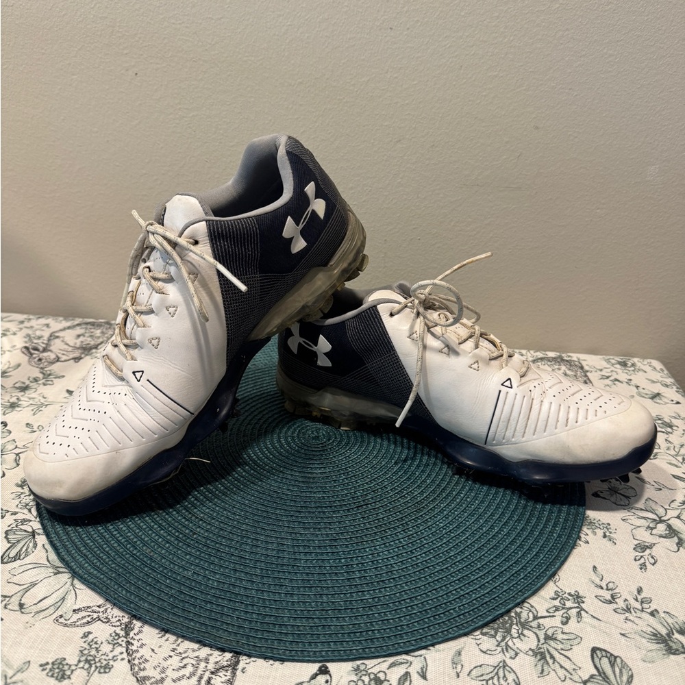 Under Armour Men's White and Black Golf Shoes